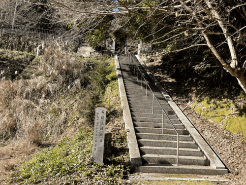 本堂への階段