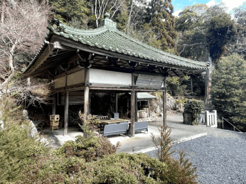 息障寺の閻魔堂の写真