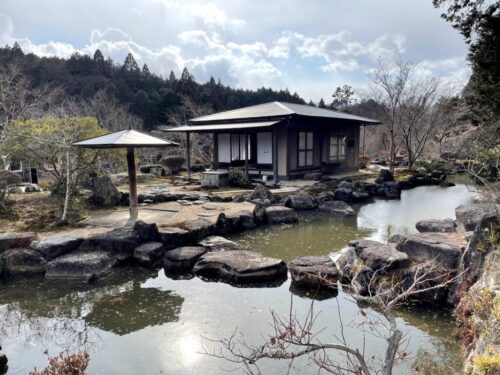 明王寺の庭園の写真