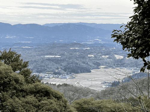 岩尾山から伊賀方面の眺望