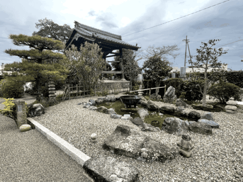 慈眼寺の庭園